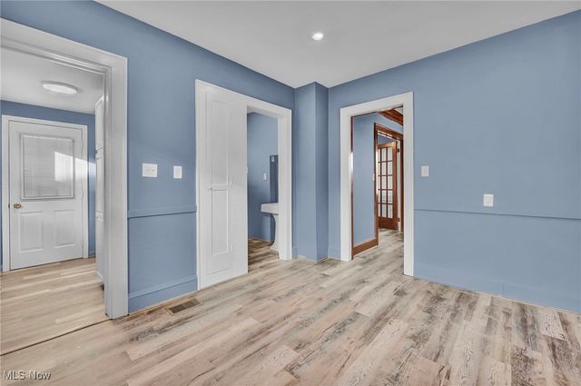 5204 Anthony Street, Maple Heights, OH 44137