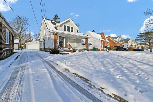 5204 Anthony Street, Maple Heights, OH 44137