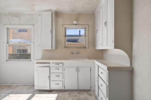 216 E Lewis Street, Ventura, CA 93001