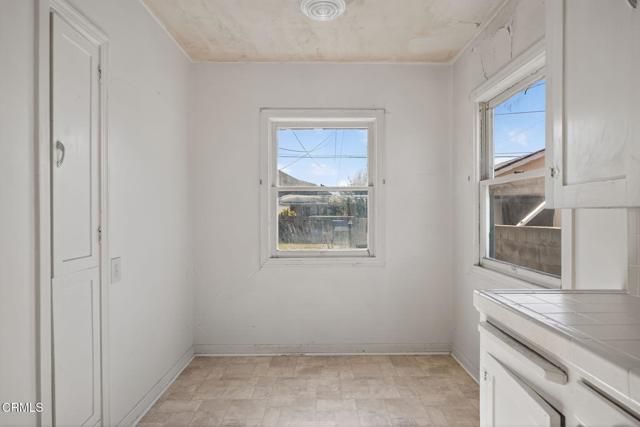 216 E Lewis Street, Ventura, CA 93001