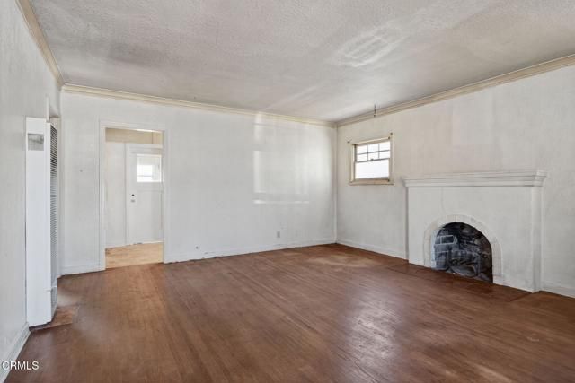 216 E Lewis Street, Ventura, CA 93001