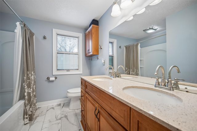 3121 44th Street, Des Moines, IA 50310