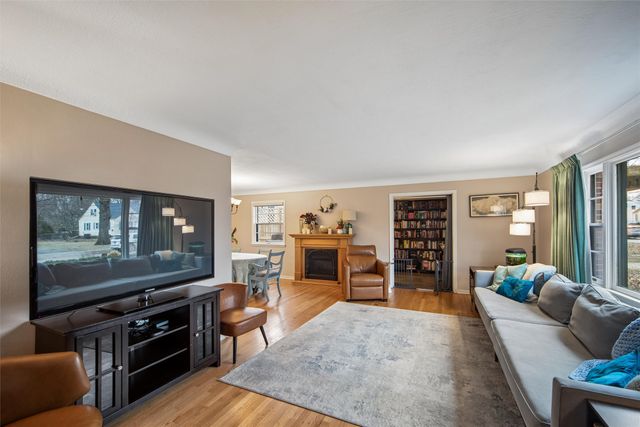 3121 44th Street, Des Moines, IA 50310