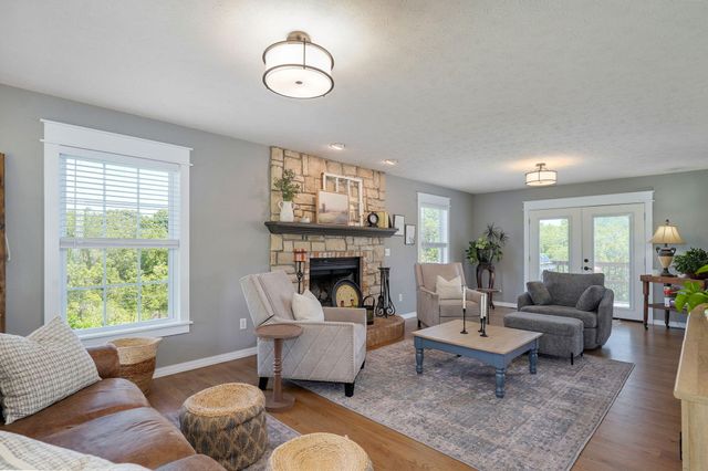 2370 Sheron Drive, Nixa, MO 65714
