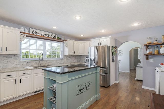 2370 Sheron Drive, Nixa, MO 65714