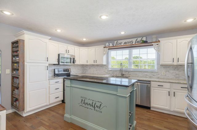 2370 Sheron Drive, Nixa, MO 65714