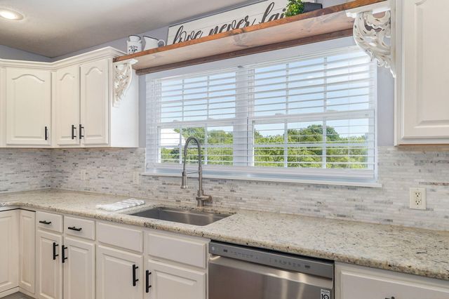 2370 Sheron Drive, Nixa, MO 65714