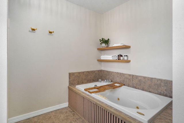 2370 Sheron Drive, Nixa, MO 65714
