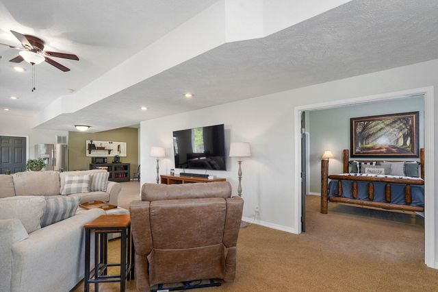 2370 Sheron Drive, Nixa, MO 65714