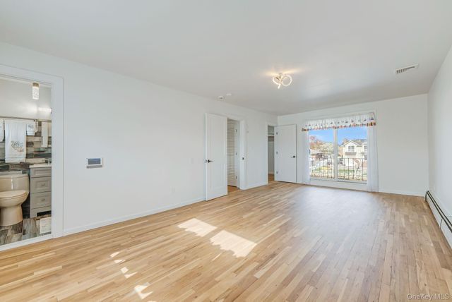 204 Bayview Avenue, Massapequa, NY 11758