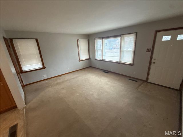 223 Wiegel Drive, Ferguson, MO 63135