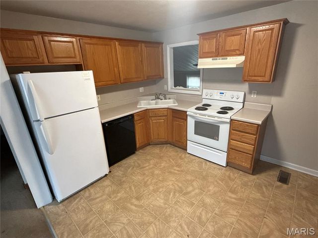 223 Wiegel Drive, Ferguson, MO 63135