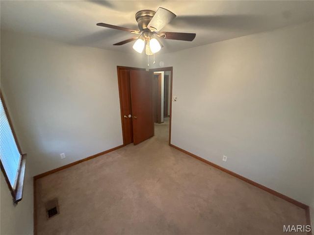 223 Wiegel Drive, Ferguson, MO 63135