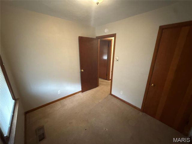 223 Wiegel Drive, Ferguson, MO 63135