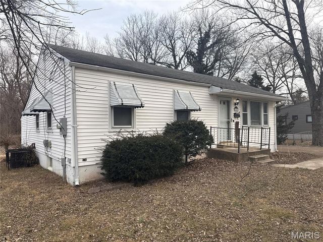 223 Wiegel Drive, Ferguson, MO 63135