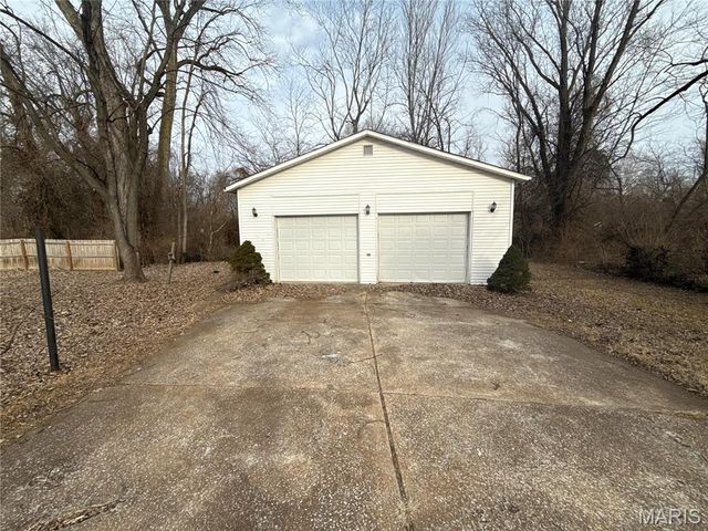 223 Wiegel Drive, Ferguson, MO 63135
