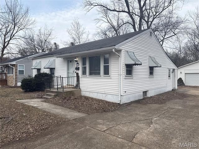 223 Wiegel Drive, Ferguson, MO 63135