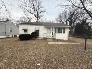 223 Wiegel Drive, Ferguson, MO 63135