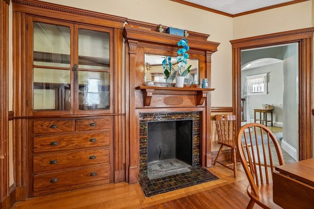 174 Beach St, Quincy, MA 02170