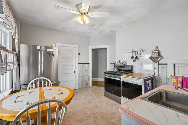 174 Beach St, Quincy, MA 02170