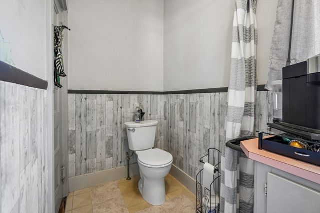 174 Beach St, Quincy, MA 02170