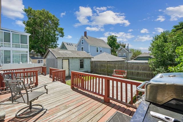 174 Beach St, Quincy, MA 02170