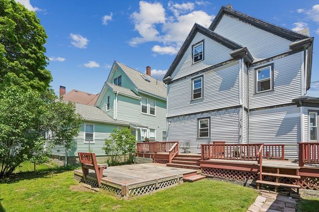 174 Beach St, Quincy, MA 02170