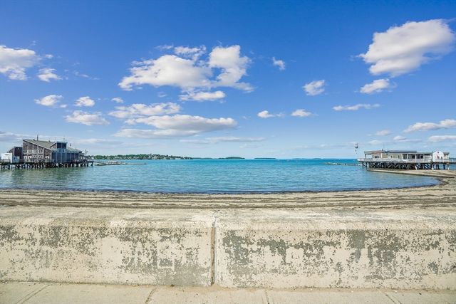 174 Beach St, Quincy, MA 02170