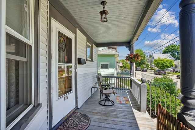 174 Beach St, Quincy, MA 02170