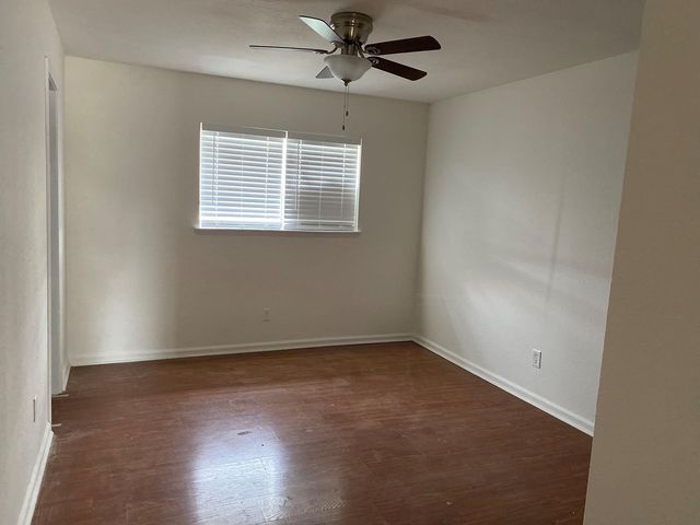 1067 Elmwood Drive, Lewisville, TX 75067