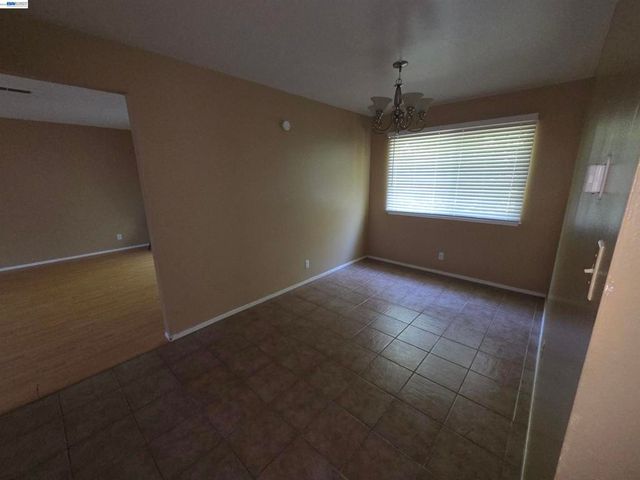 709 Pope Dr, Vallejo, CA 94591