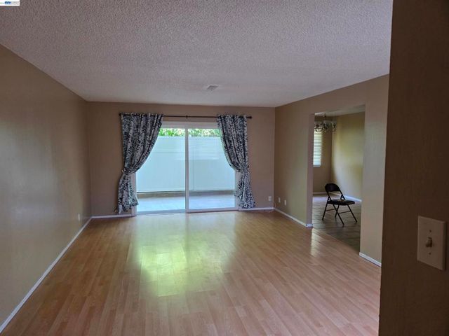 709 Pope Dr, Vallejo, CA 94591