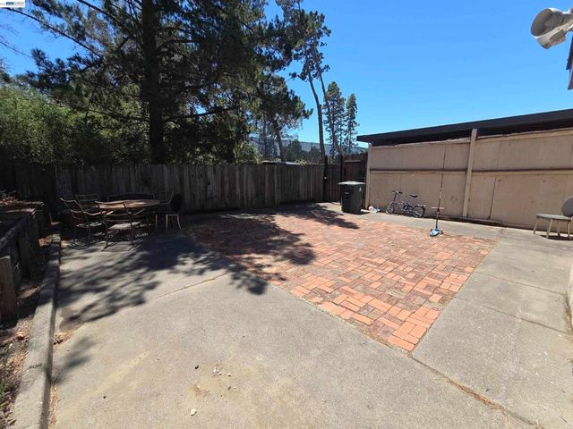 709 Pope Dr, Vallejo, CA 94591