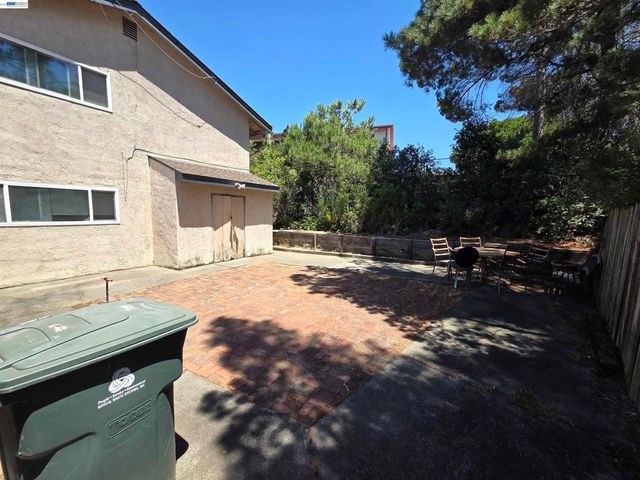 709 Pope Dr, Vallejo, CA 94591
