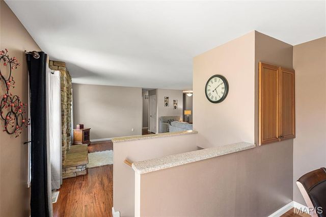 5863 Stonehorse Court, St Louis, MO 63129