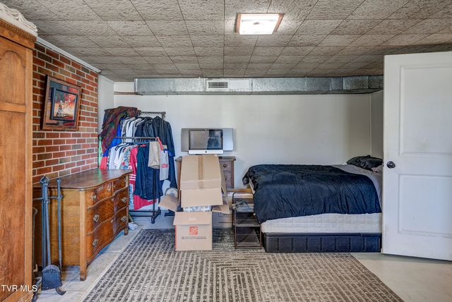 1309 Indian Hills Drive, Bristol, TN 37620