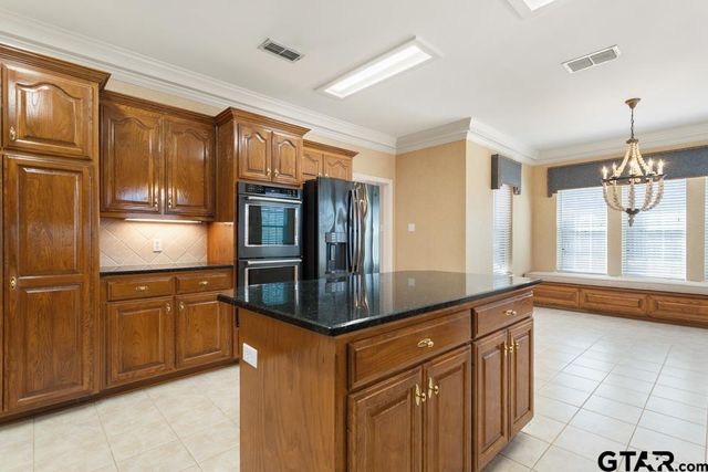 3103 Lakepine Cir, Tyler, TX 75707