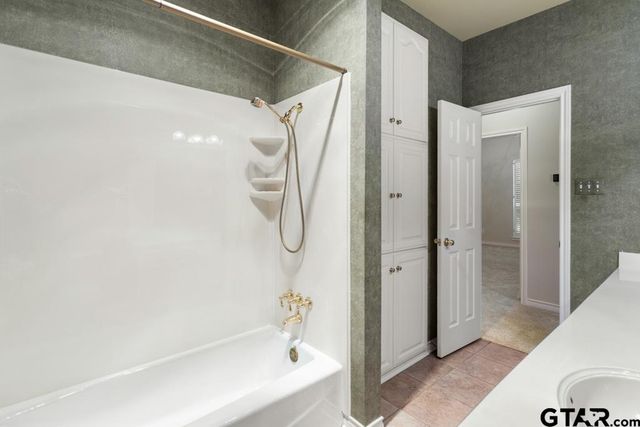 3103 Lakepine Cir, Tyler, TX 75707