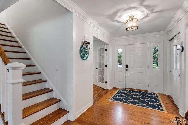 14 Long Meadows Lane, Town And Country, MO 63131