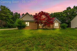 3326 Shorewood Avenue, Fort Gratiot Charter Township, MI 48059