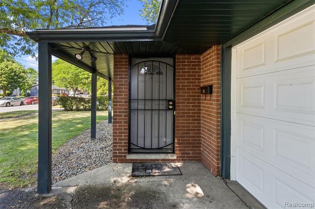 3511 Kent Street, Flint, MI 48503