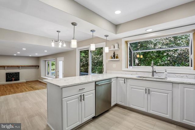11568 PARAMUS DR, North Potomac, MD 20878