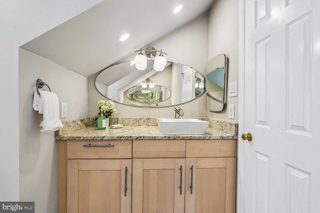 11568 PARAMUS DR, North Potomac, MD 20878