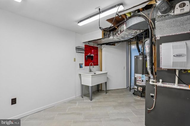 11568 PARAMUS DR, North Potomac, MD 20878