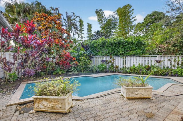 6395 NW 24th Avenue, Boca Raton, FL 33496