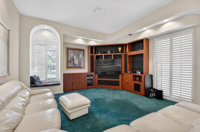 6395 NW 24th Avenue, Boca Raton, FL 33496