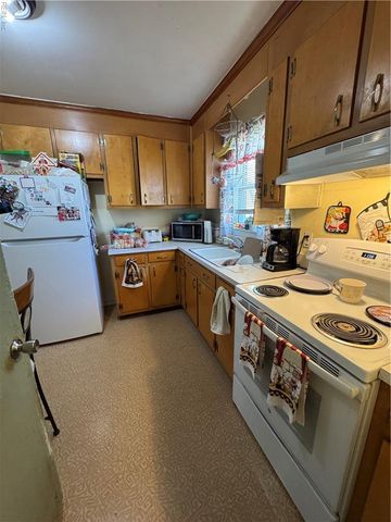 345 Beechmont DR, Newport News, VA 23608