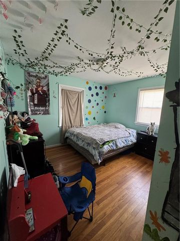 345 Beechmont DR, Newport News, VA 23608