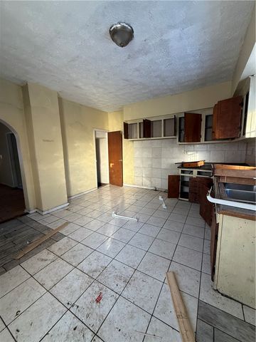 9 Hoeltzer Street, Rochester, NY 14605