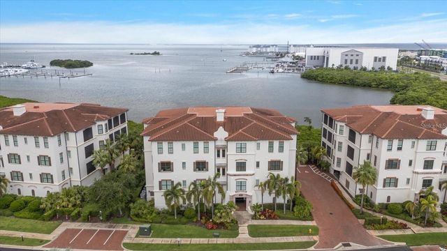 5707 YEATS MANOR DRIVE 201, Tampa, FL 33616